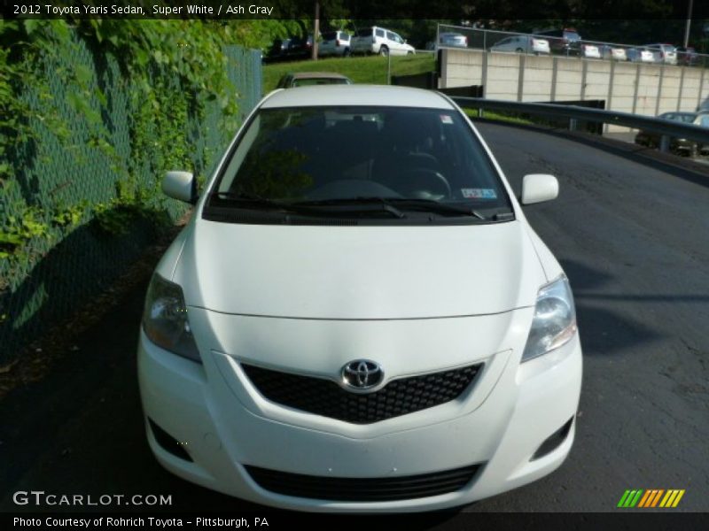 Super White / Ash Gray 2012 Toyota Yaris Sedan