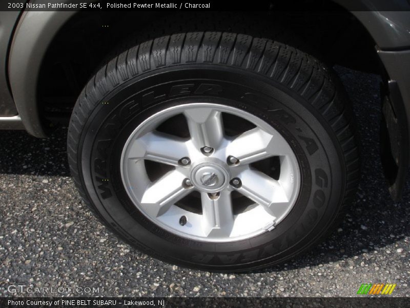 Polished Pewter Metallic / Charcoal 2003 Nissan Pathfinder SE 4x4