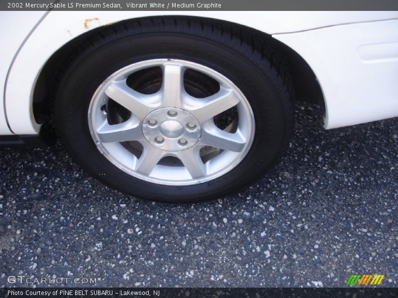 Vibrant White / Medium Graphite 2002 Mercury Sable LS Premium Sedan