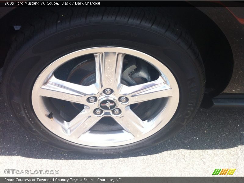 Black / Dark Charcoal 2009 Ford Mustang V6 Coupe