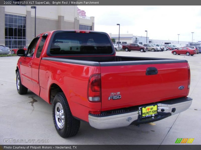 Bright Red / Medium Parchment 2002 Ford F150 XLT SuperCab