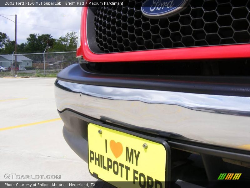 Bright Red / Medium Parchment 2002 Ford F150 XLT SuperCab