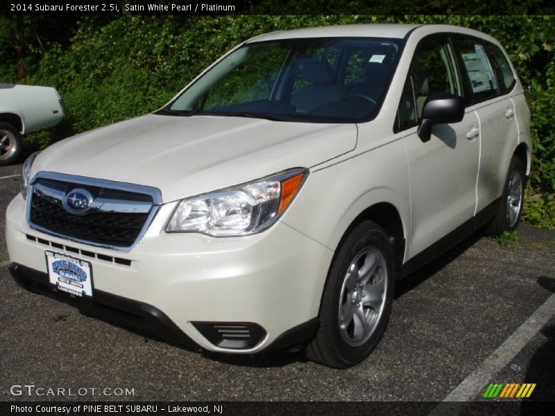 Satin White Pearl / Platinum 2014 Subaru Forester 2.5i