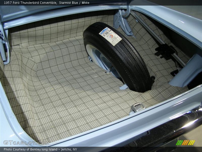 1957 Ford Thunderbird Power Blue / White, Interior Trunk - 1957 Ford Thunderbird Convertible