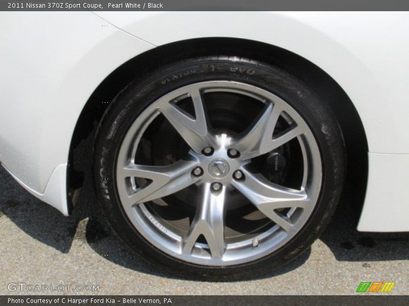 Pearl White / Black 2011 Nissan 370Z Sport Coupe