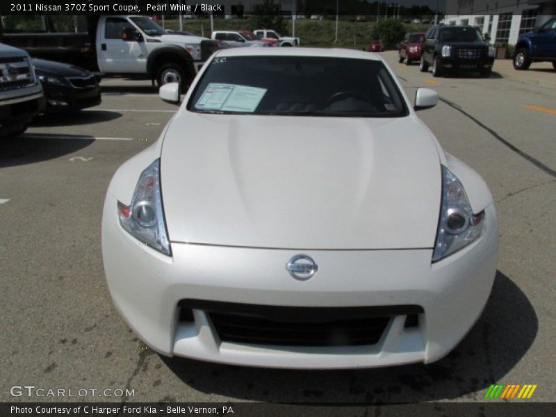 Pearl White / Black 2011 Nissan 370Z Sport Coupe