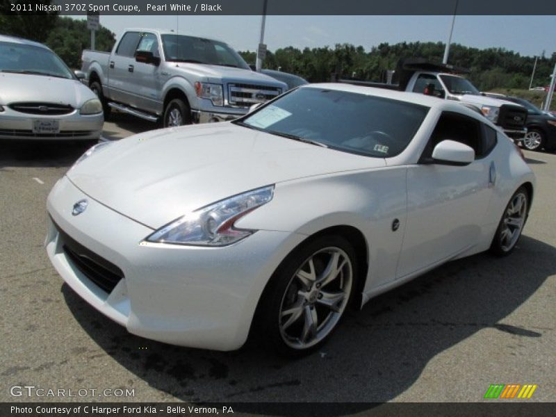 Pearl White / Black 2011 Nissan 370Z Sport Coupe