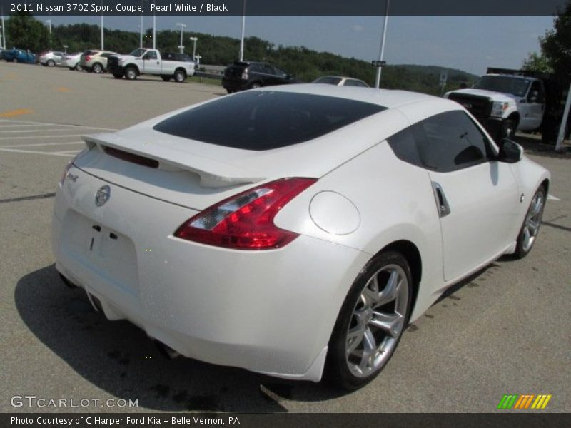 Pearl White / Black 2011 Nissan 370Z Sport Coupe