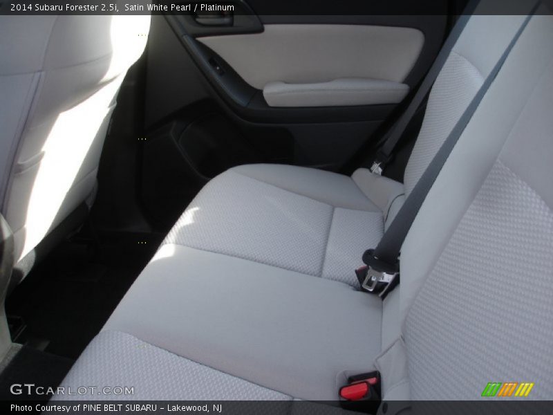 Satin White Pearl / Platinum 2014 Subaru Forester 2.5i