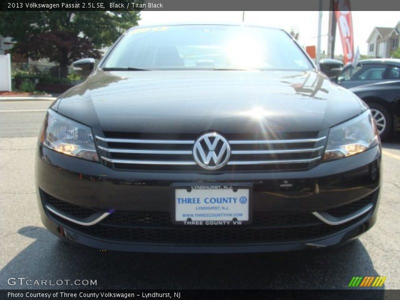 Black / Titan Black 2013 Volkswagen Passat 2.5L SE