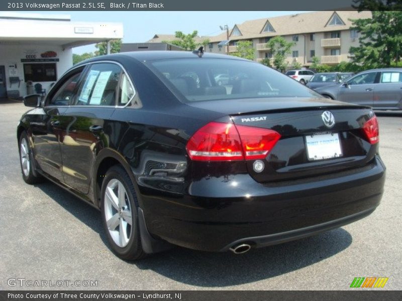 Black / Titan Black 2013 Volkswagen Passat 2.5L SE