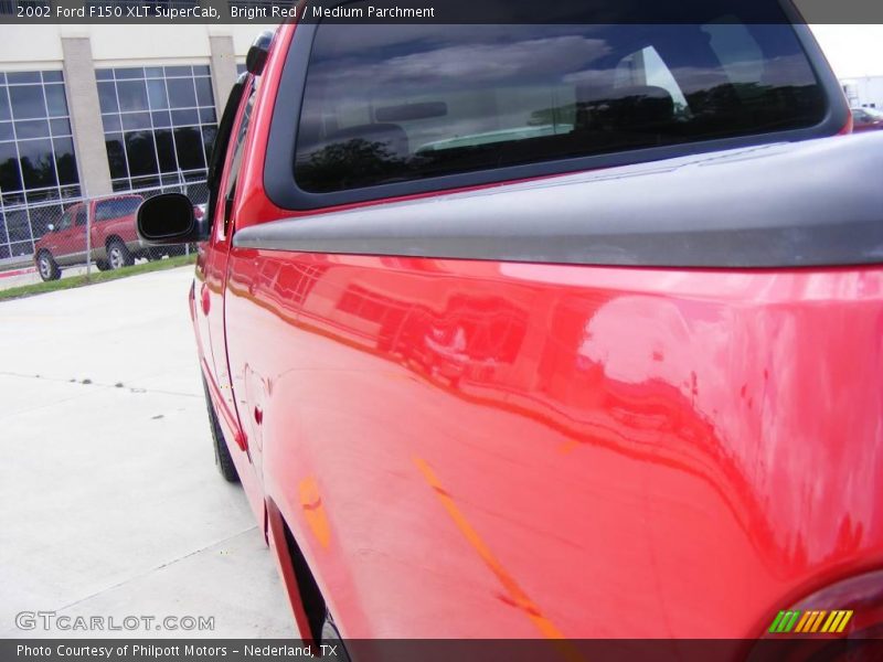 Bright Red / Medium Parchment 2002 Ford F150 XLT SuperCab
