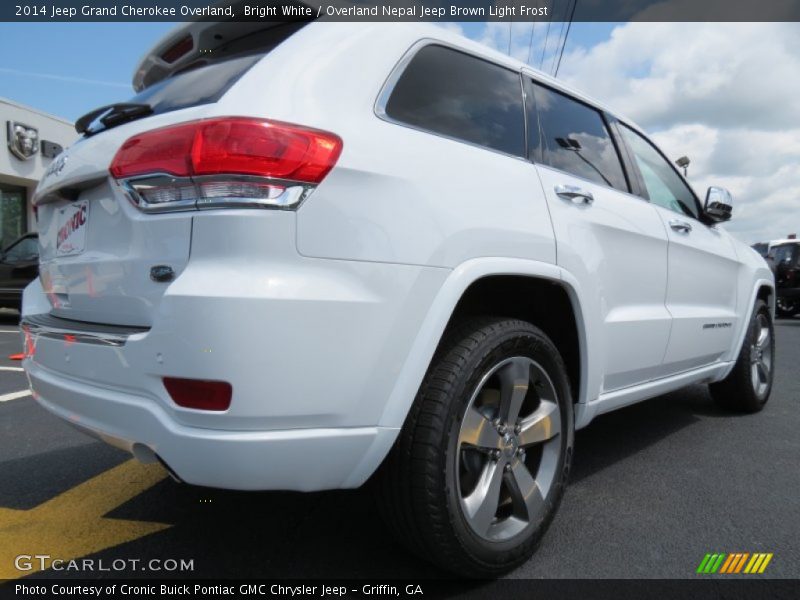 Bright White / Overland Nepal Jeep Brown Light Frost 2014 Jeep Grand Cherokee Overland