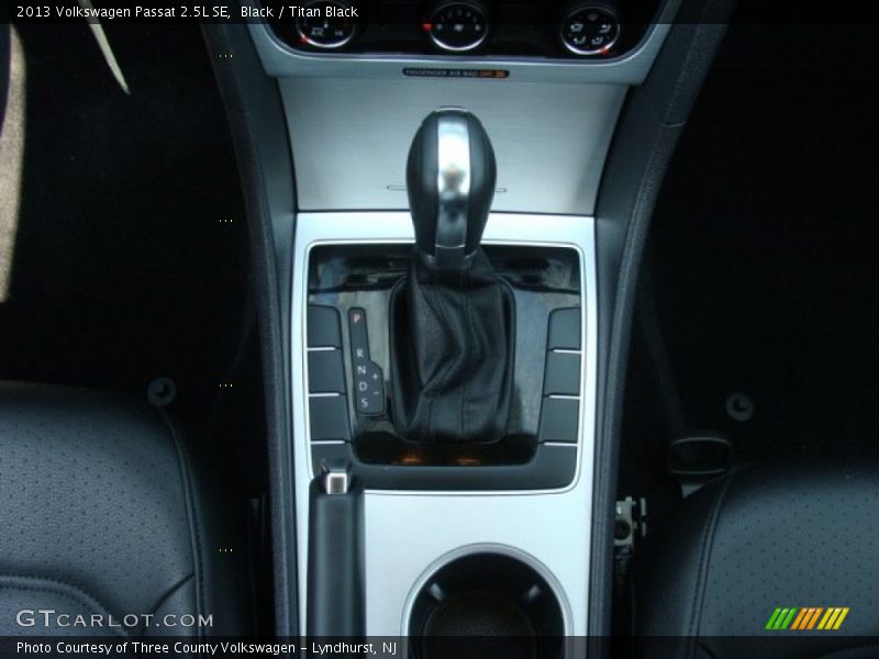 Black / Titan Black 2013 Volkswagen Passat 2.5L SE