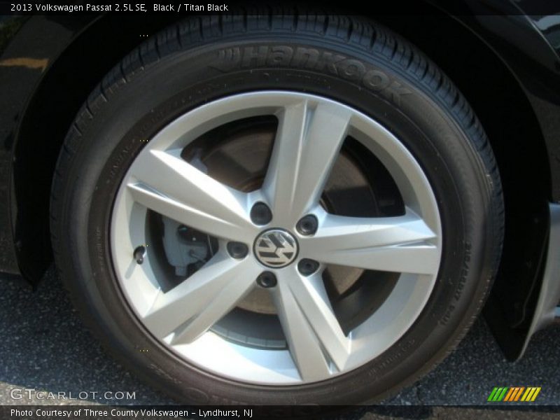 Black / Titan Black 2013 Volkswagen Passat 2.5L SE