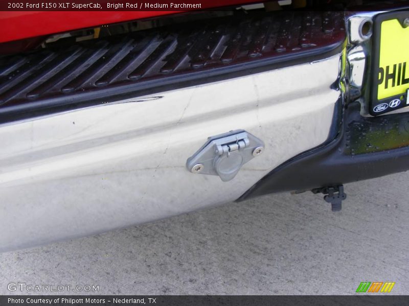 Bright Red / Medium Parchment 2002 Ford F150 XLT SuperCab