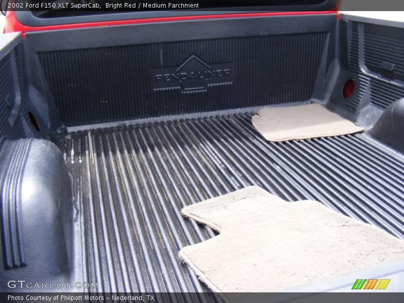 Bright Red / Medium Parchment 2002 Ford F150 XLT SuperCab