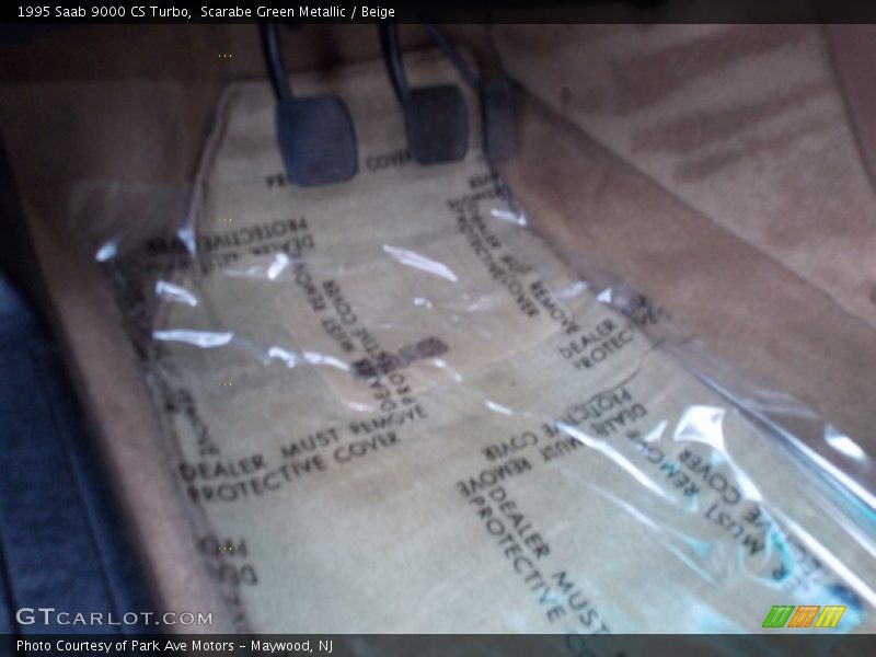 Scarabe Green Metallic / Beige 1995 Saab 9000 CS Turbo