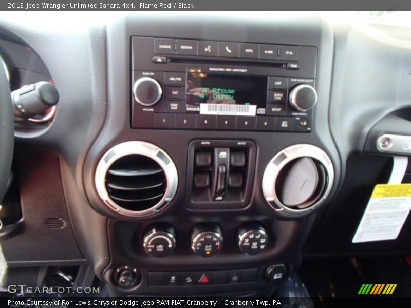Flame Red / Black 2013 Jeep Wrangler Unlimited Sahara 4x4