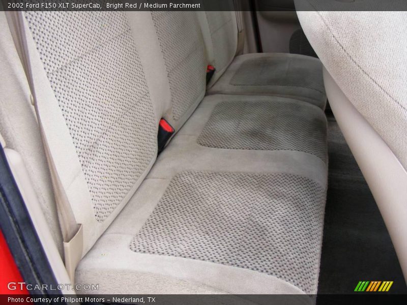 Bright Red / Medium Parchment 2002 Ford F150 XLT SuperCab