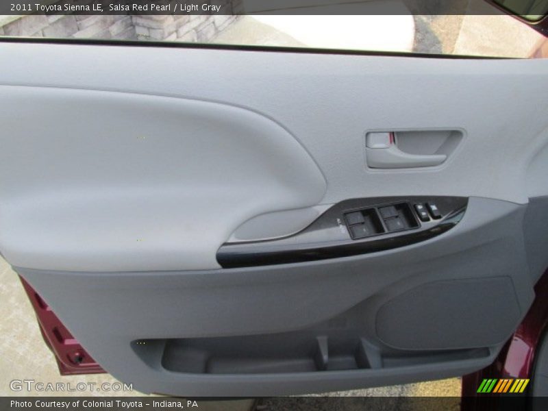 Salsa Red Pearl / Light Gray 2011 Toyota Sienna LE