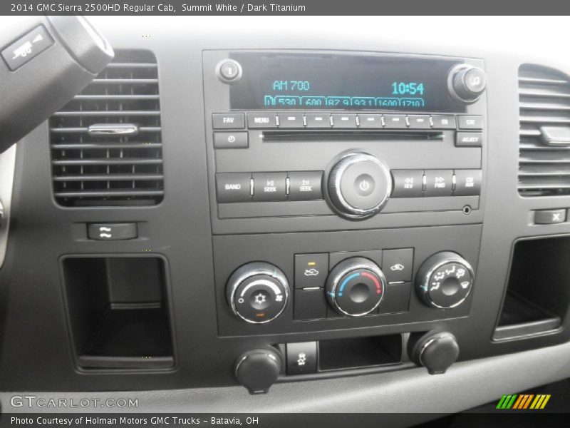 Controls of 2014 Sierra 2500HD Regular Cab