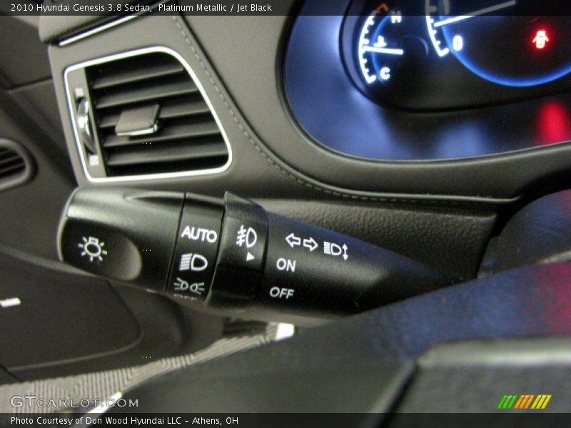 Controls of 2010 Genesis 3.8 Sedan