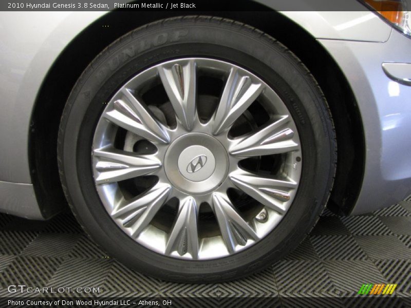  2010 Genesis 3.8 Sedan Wheel