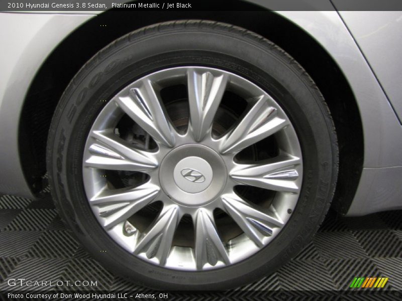  2010 Genesis 3.8 Sedan Wheel