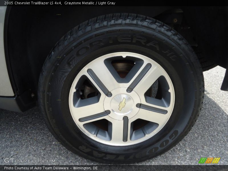Graystone Metallic / Light Gray 2005 Chevrolet TrailBlazer LS 4x4