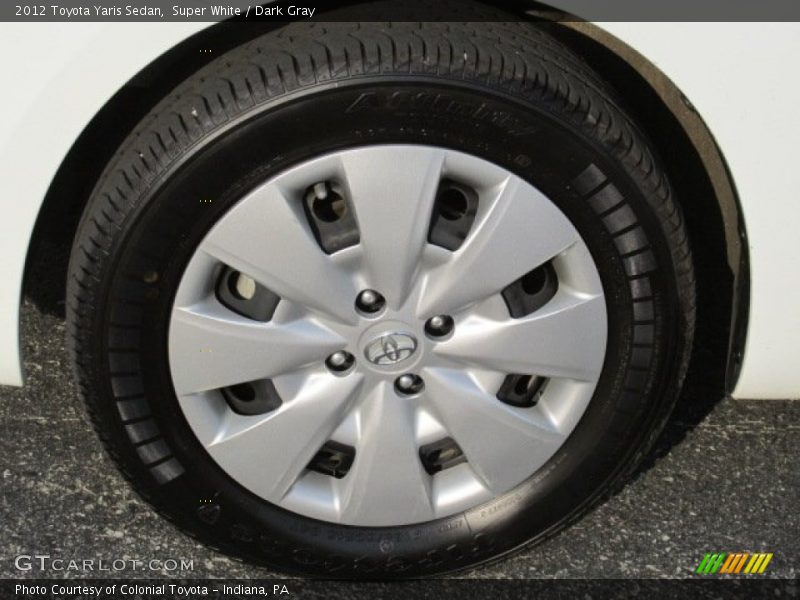 Super White / Dark Gray 2012 Toyota Yaris Sedan