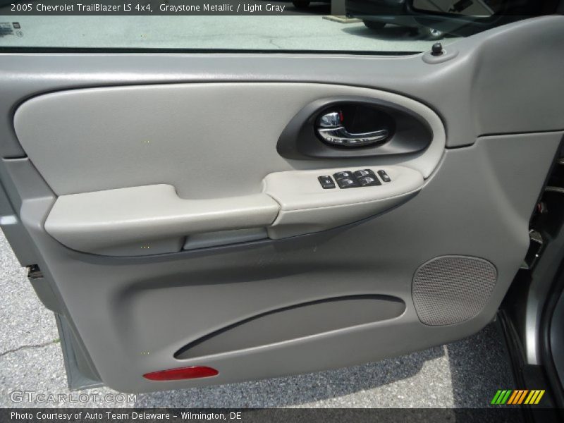 Graystone Metallic / Light Gray 2005 Chevrolet TrailBlazer LS 4x4