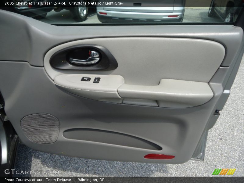 Graystone Metallic / Light Gray 2005 Chevrolet TrailBlazer LS 4x4