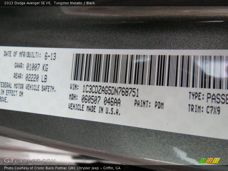 Tungsten Metallic / Black 2013 Dodge Avenger SE V6
