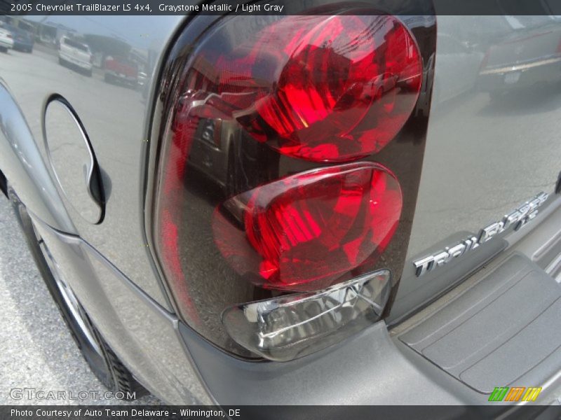 Graystone Metallic / Light Gray 2005 Chevrolet TrailBlazer LS 4x4