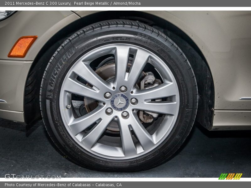 Pearl Beige Metallic / Almond/Mocha 2011 Mercedes-Benz C 300 Luxury