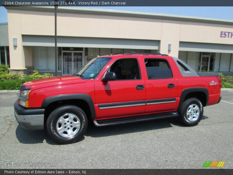 Victory Red / Dark Charcoal 2004 Chevrolet Avalanche 1500 Z71 4x4