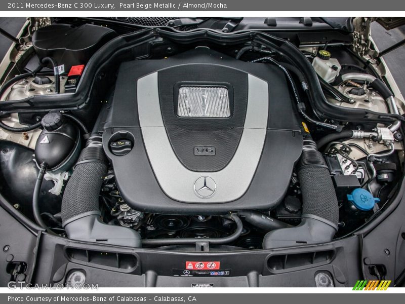 Pearl Beige Metallic / Almond/Mocha 2011 Mercedes-Benz C 300 Luxury