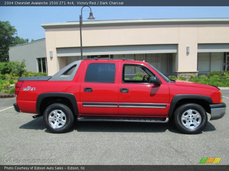 Victory Red / Dark Charcoal 2004 Chevrolet Avalanche 1500 Z71 4x4