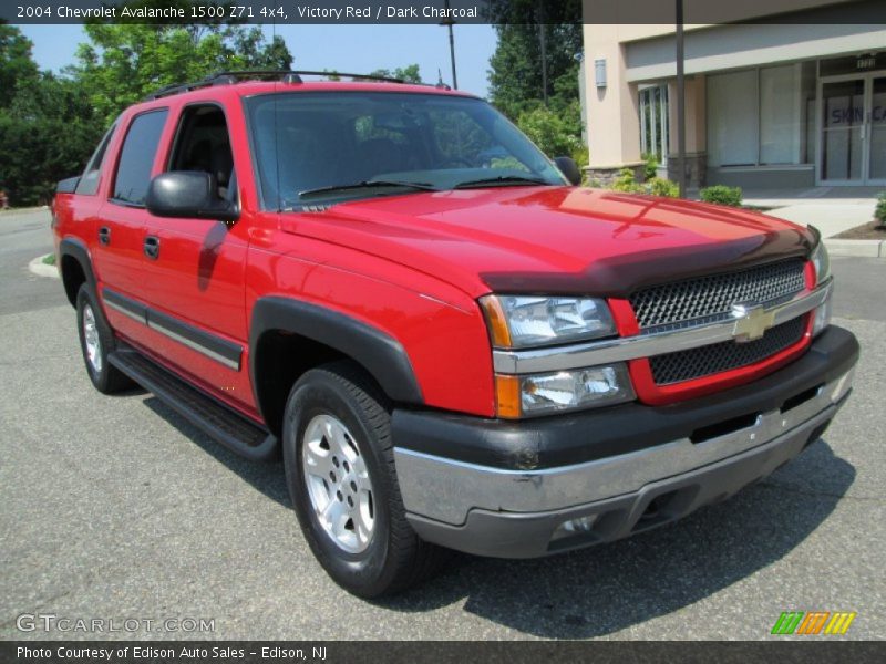 Victory Red / Dark Charcoal 2004 Chevrolet Avalanche 1500 Z71 4x4