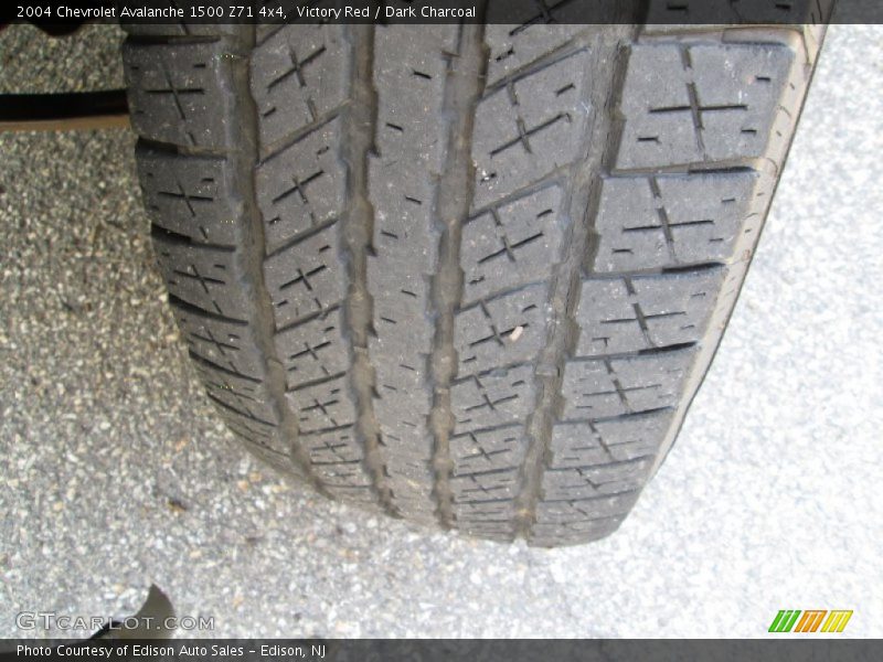 Victory Red / Dark Charcoal 2004 Chevrolet Avalanche 1500 Z71 4x4