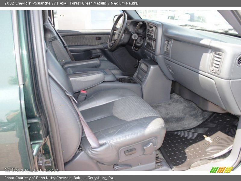 Forest Green Metallic / Medium Neutral 2002 Chevrolet Avalanche Z71 4x4