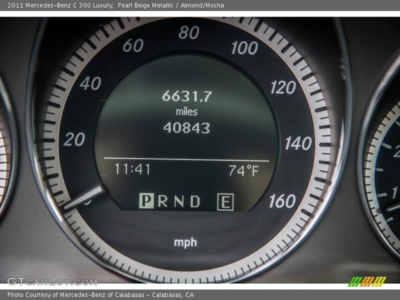 Pearl Beige Metallic / Almond/Mocha 2011 Mercedes-Benz C 300 Luxury