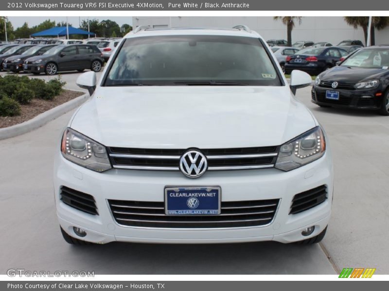 Pure White / Black Anthracite 2012 Volkswagen Touareg VR6 FSI Executive 4XMotion