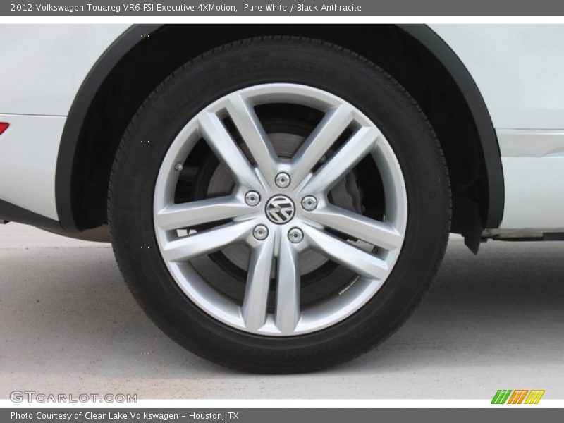 Pure White / Black Anthracite 2012 Volkswagen Touareg VR6 FSI Executive 4XMotion