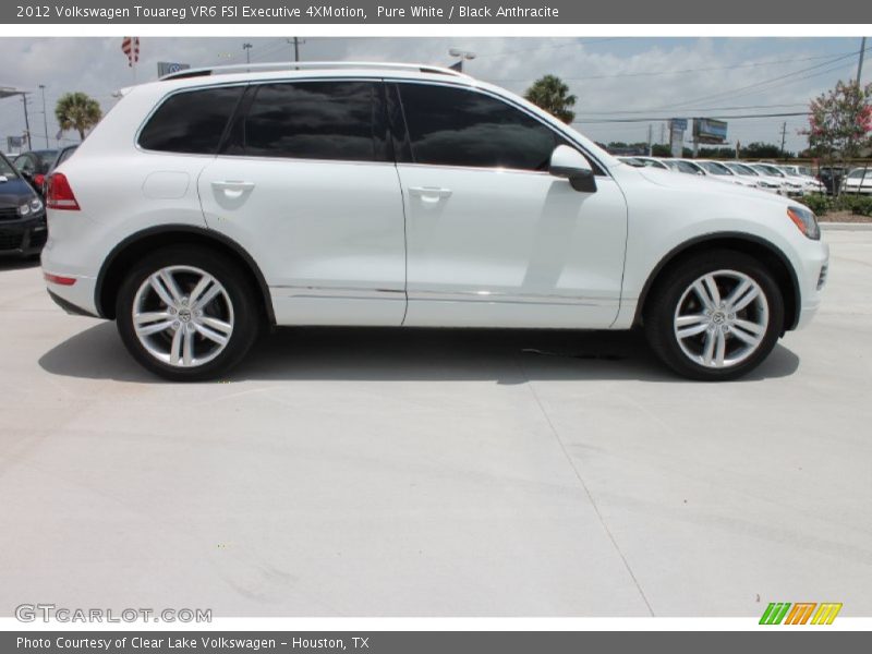 Pure White / Black Anthracite 2012 Volkswagen Touareg VR6 FSI Executive 4XMotion
