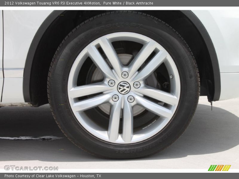 Pure White / Black Anthracite 2012 Volkswagen Touareg VR6 FSI Executive 4XMotion