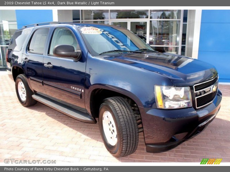 Front 3/4 View of 2009 Tahoe LS 4x4