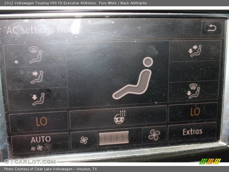 Pure White / Black Anthracite 2012 Volkswagen Touareg VR6 FSI Executive 4XMotion