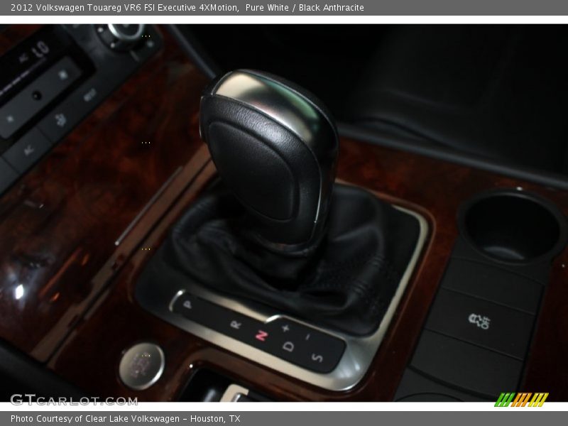 Pure White / Black Anthracite 2012 Volkswagen Touareg VR6 FSI Executive 4XMotion